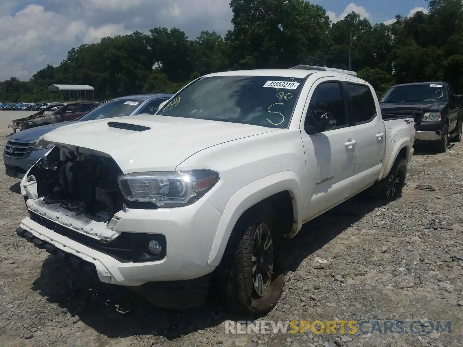 2 Photograph of a damaged car 3TMAZ5CN2KM105606 TOYOTA TACOMA 2019