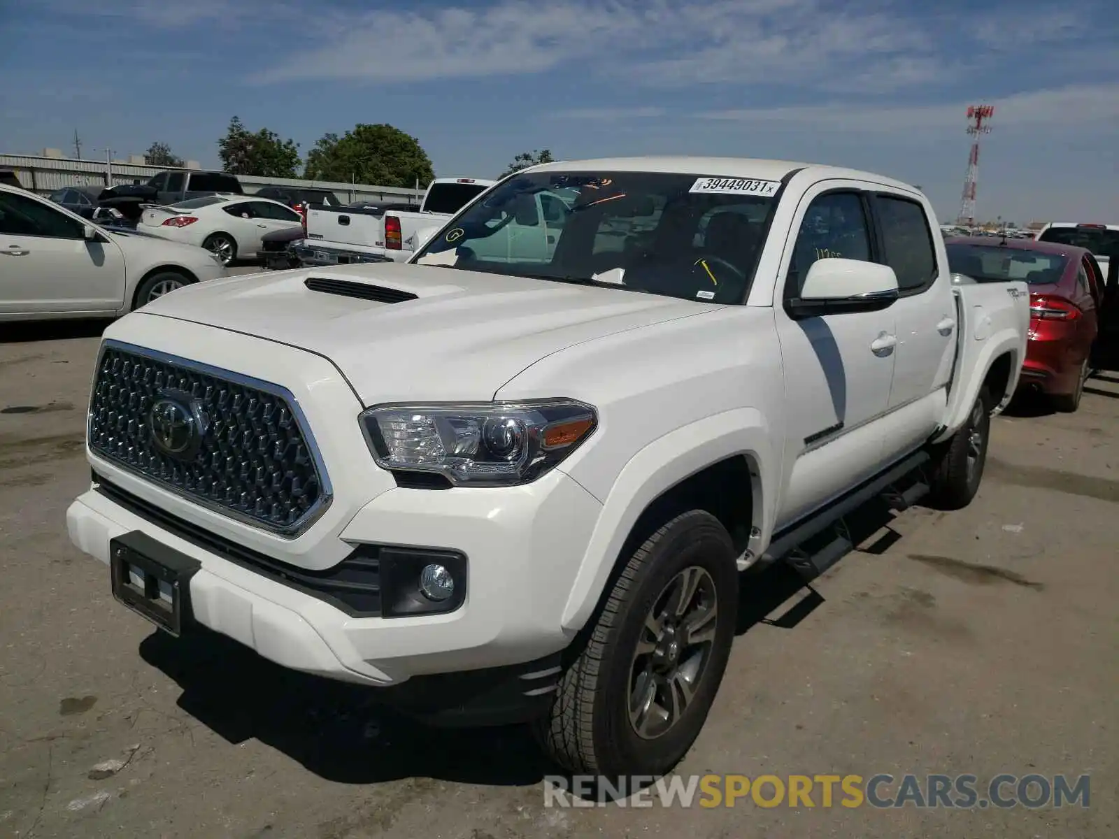 2 Фотография поврежденного автомобиля 3TMAZ5CN2KM105931 TOYOTA TACOMA 2019