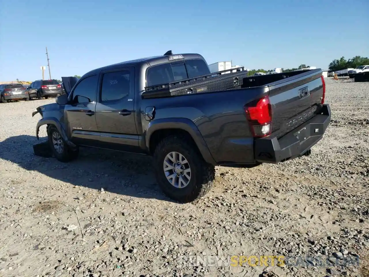 3 Photograph of a damaged car 3TMAZ5CN2KM107761 TOYOTA TACOMA 2019