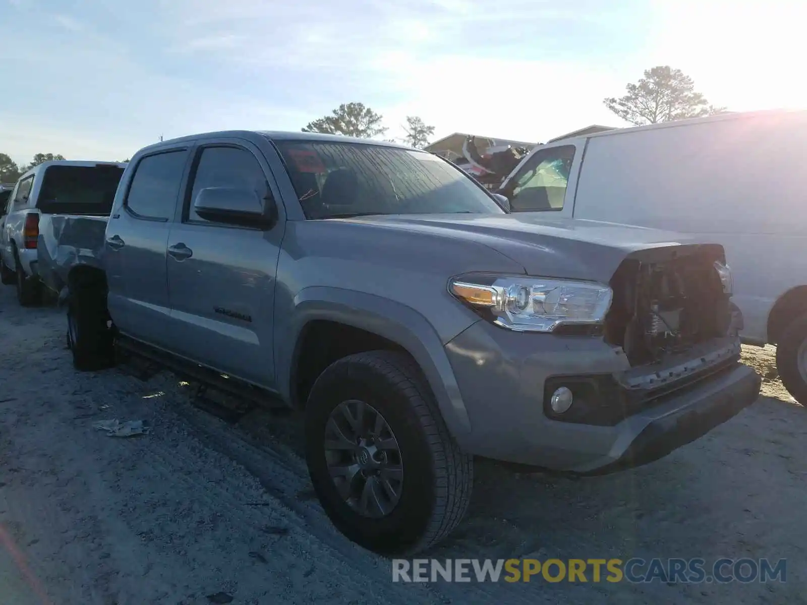 1 Photograph of a damaged car 3TMAZ5CN2KM108487 TOYOTA TACOMA 2019