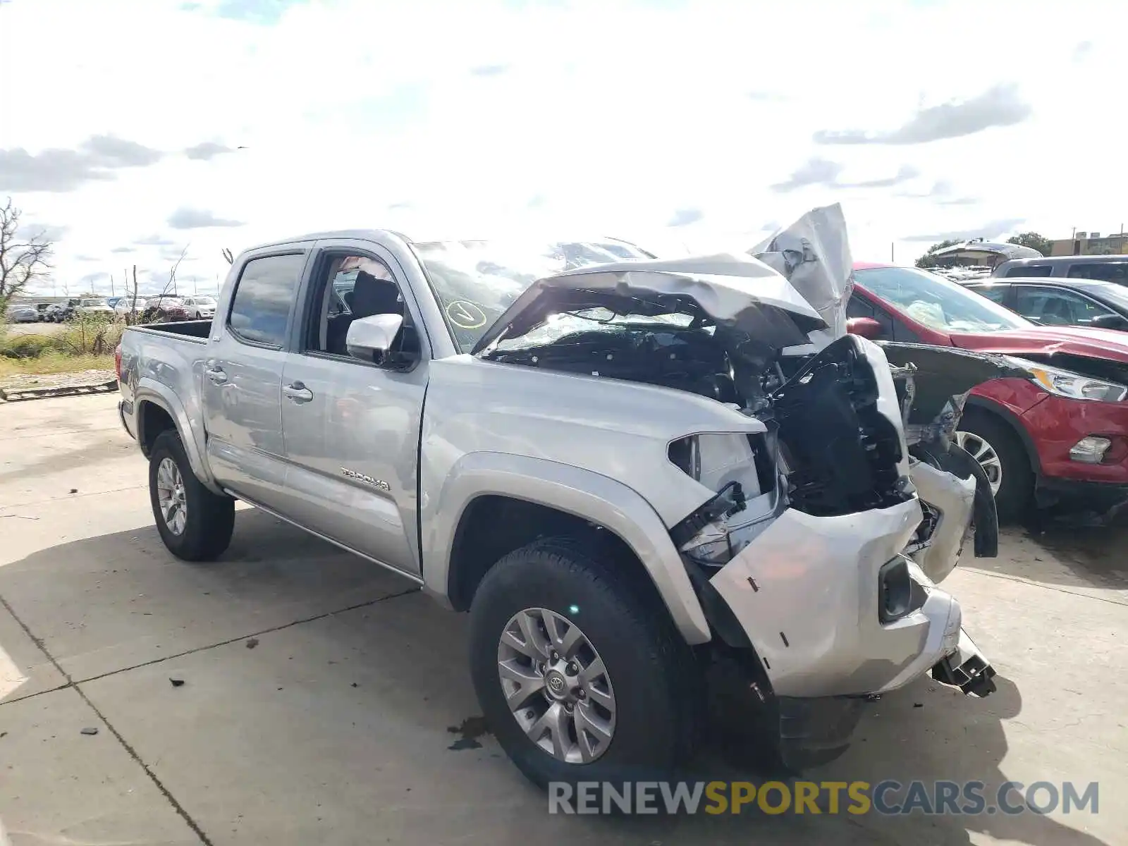 1 Photograph of a damaged car 3TMAZ5CN2KM112149 TOYOTA TACOMA 2019