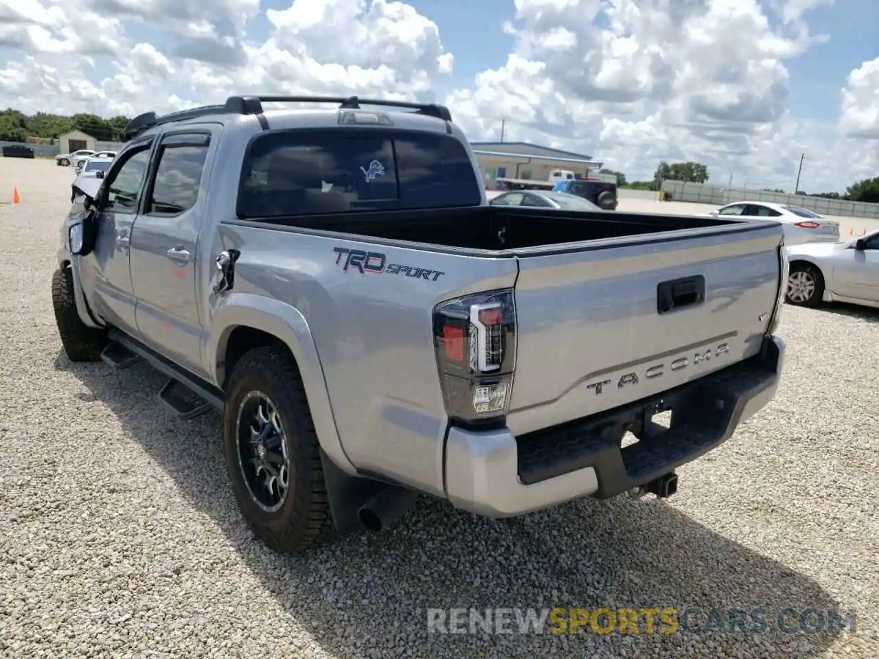 3 Photograph of a damaged car 3TMAZ5CN2KM113866 TOYOTA TACOMA 2019