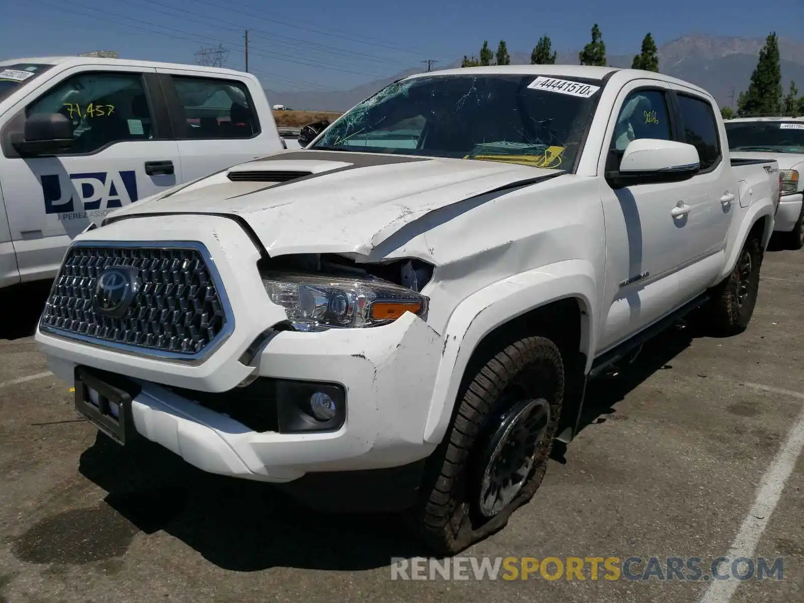 2 Photograph of a damaged car 3TMAZ5CN3KM078612 TOYOTA TACOMA 2019