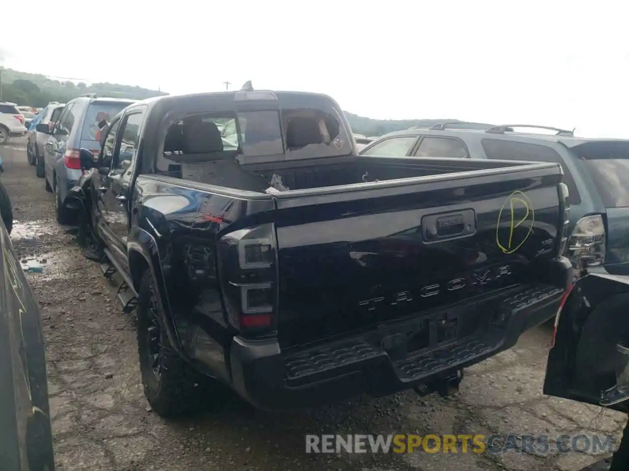 3 Photograph of a damaged car 3TMAZ5CN3KM079193 TOYOTA TACOMA 2019