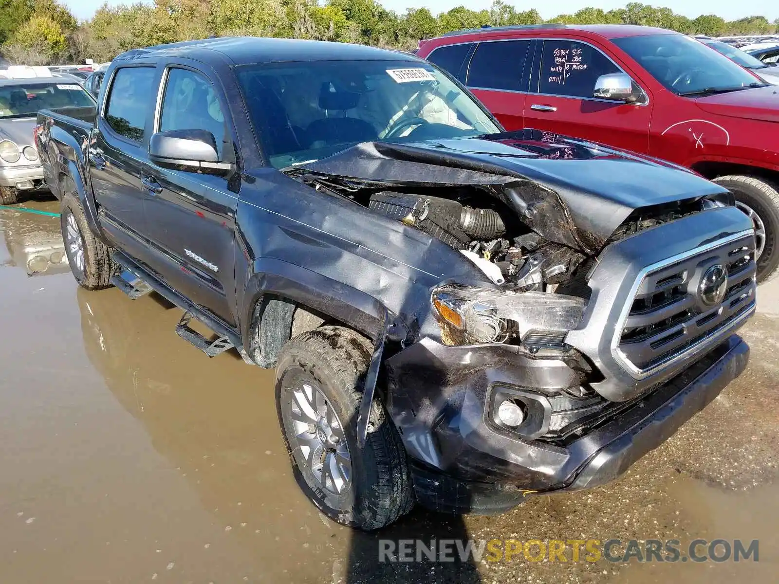 1 Photograph of a damaged car 3TMAZ5CN3KM080599 TOYOTA TACOMA 2019