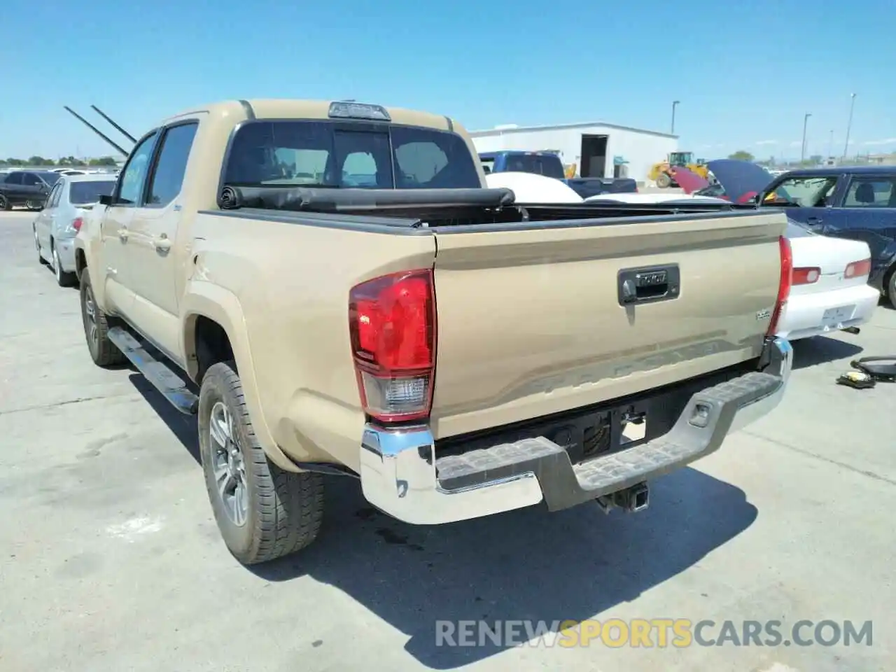 3 Photograph of a damaged car 3TMAZ5CN3KM081316 TOYOTA TACOMA 2019