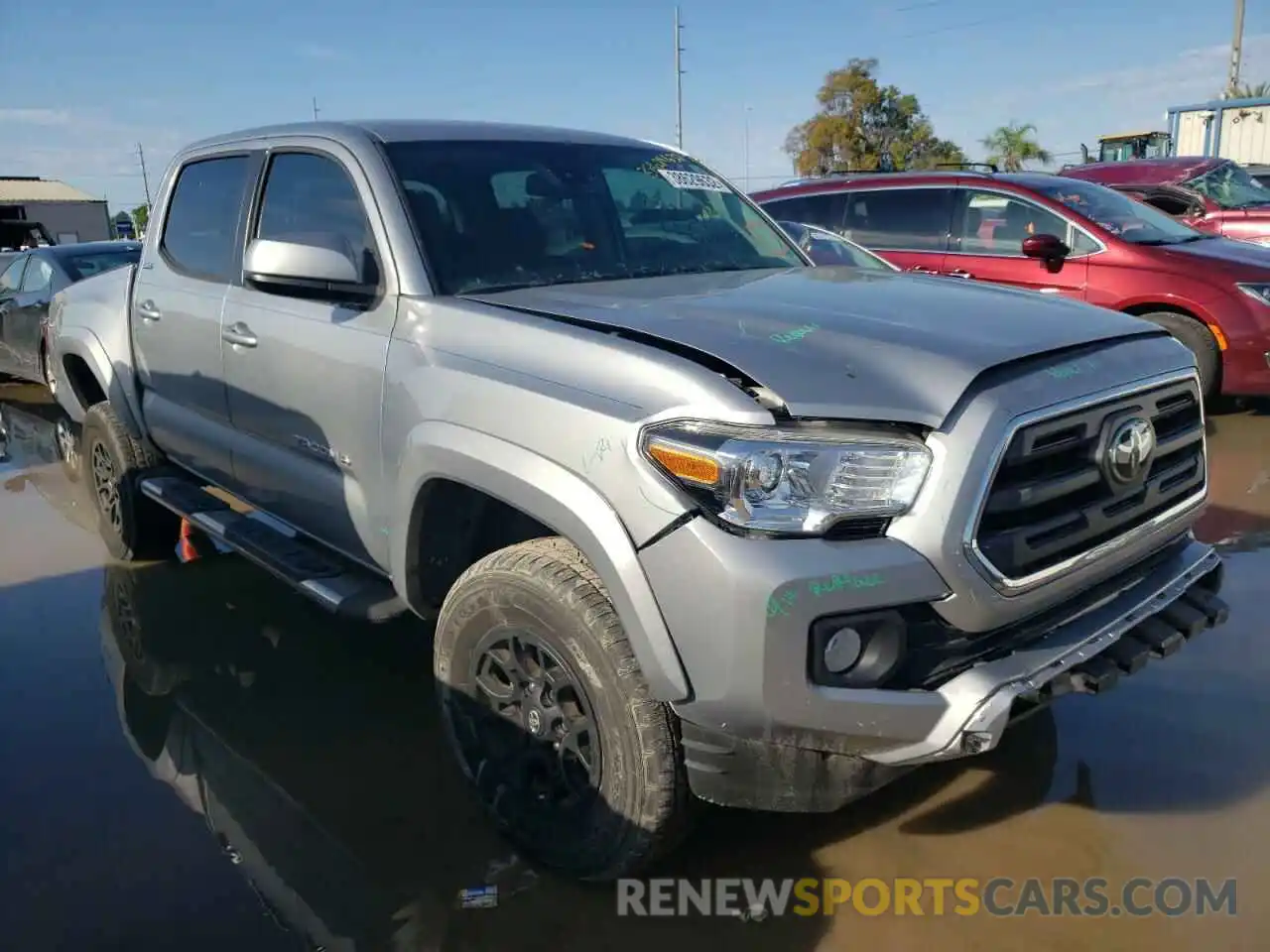 1 Photograph of a damaged car 3TMAZ5CN3KM083180 TOYOTA TACOMA 2019