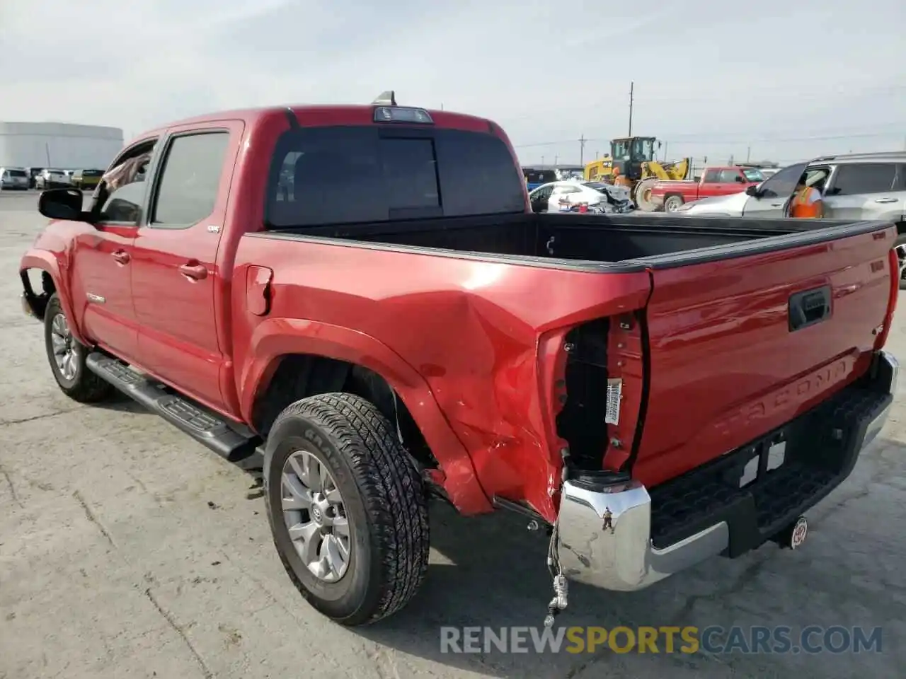 3 Photograph of a damaged car 3TMAZ5CN3KM083406 TOYOTA TACOMA 2019