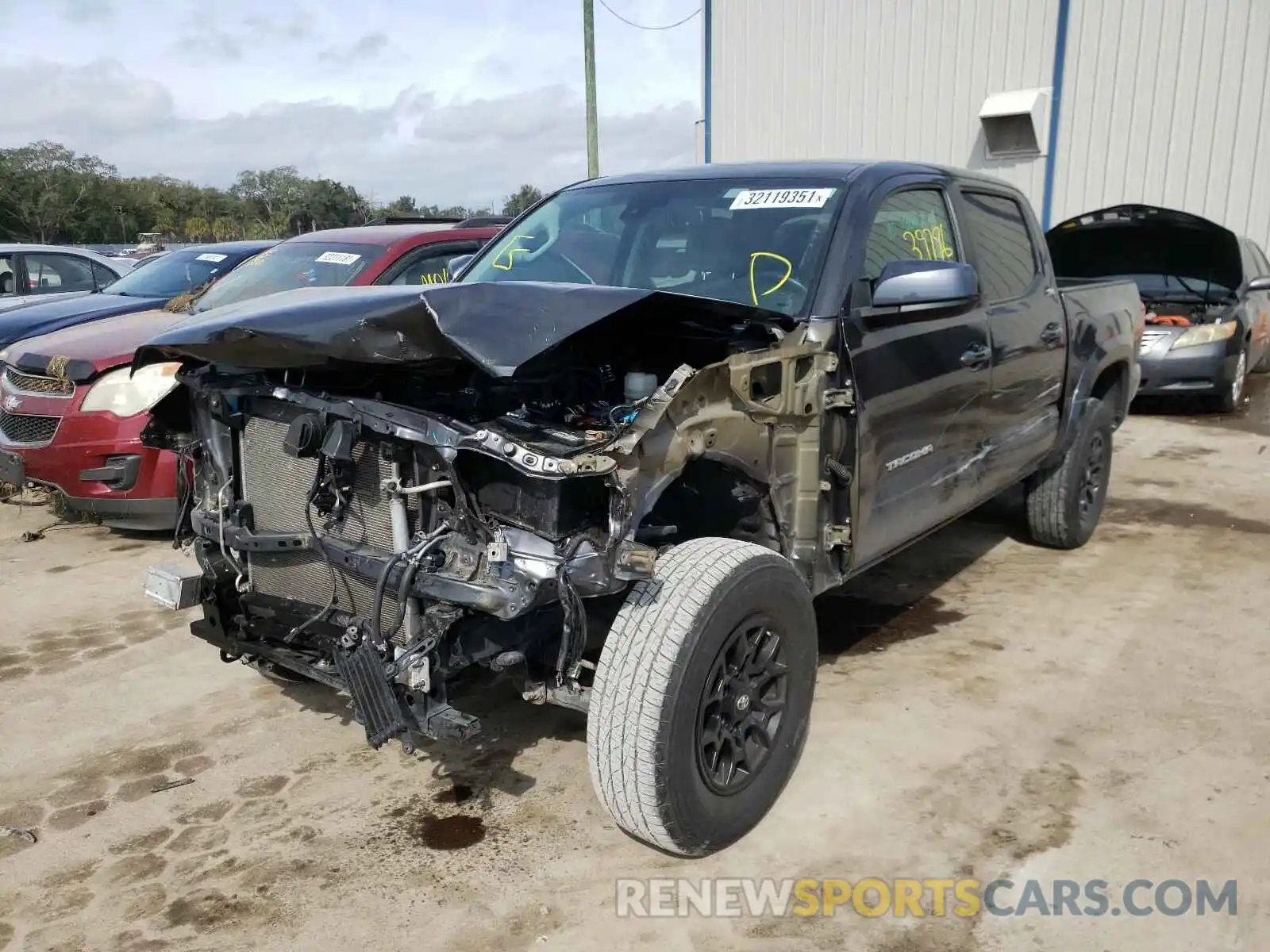 2 Photograph of a damaged car 3TMAZ5CN3KM084782 TOYOTA TACOMA 2019