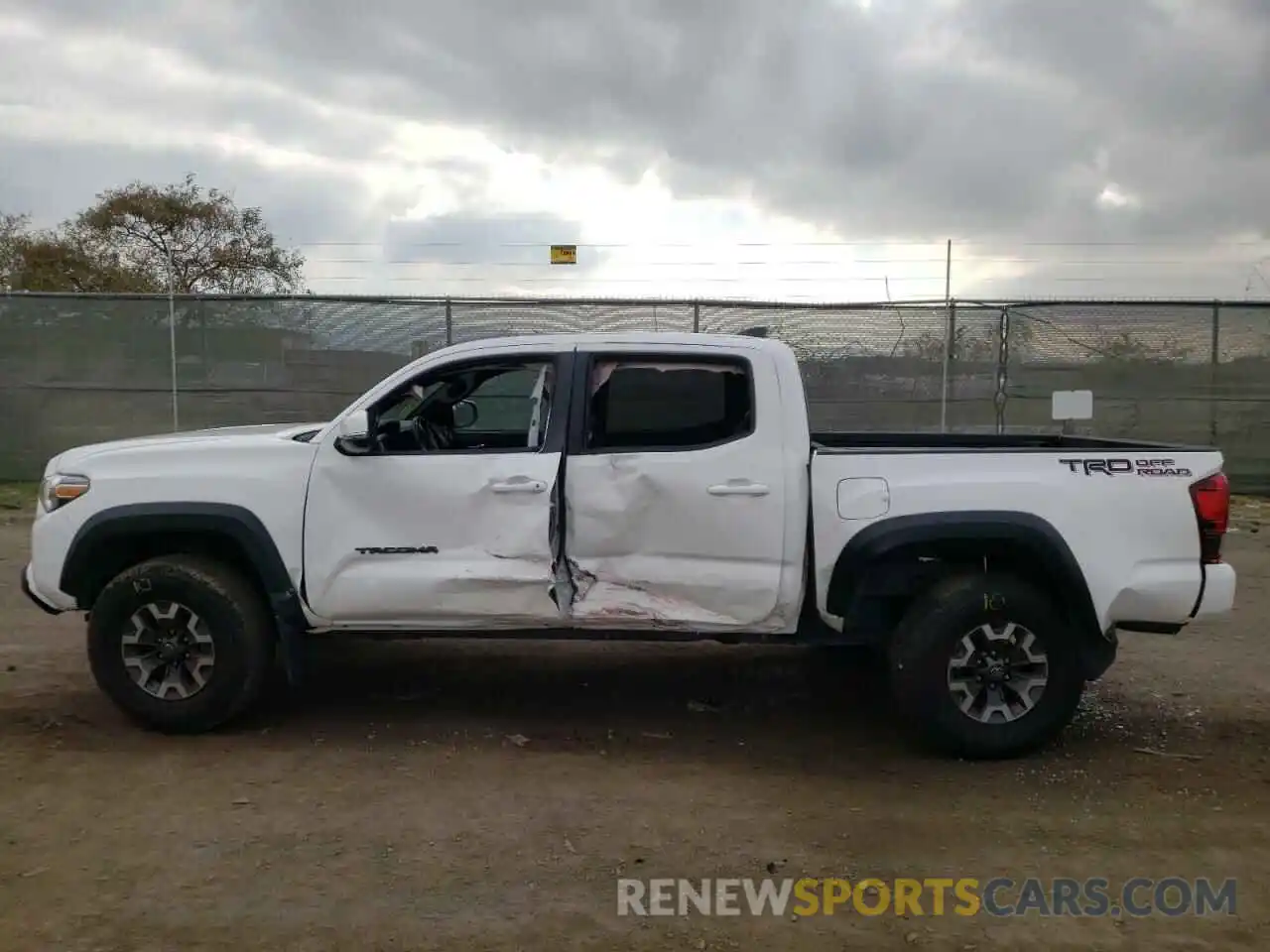 9 Photograph of a damaged car 3TMAZ5CN3KM089691 TOYOTA TACOMA 2019