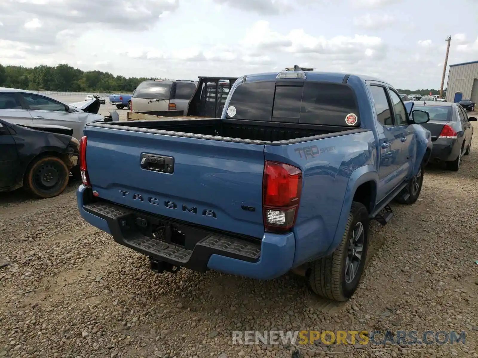 4 Фотография поврежденного автомобиля 3TMAZ5CN3KM090825 TOYOTA TACOMA 2019