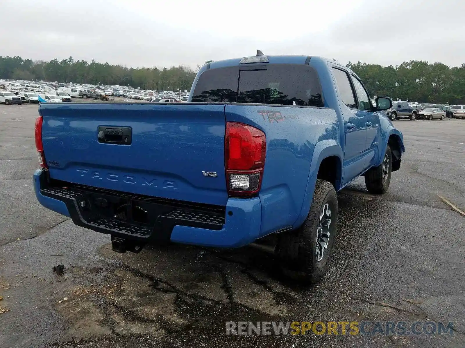 4 Photograph of a damaged car 3TMAZ5CN3KM094065 TOYOTA TACOMA 2019