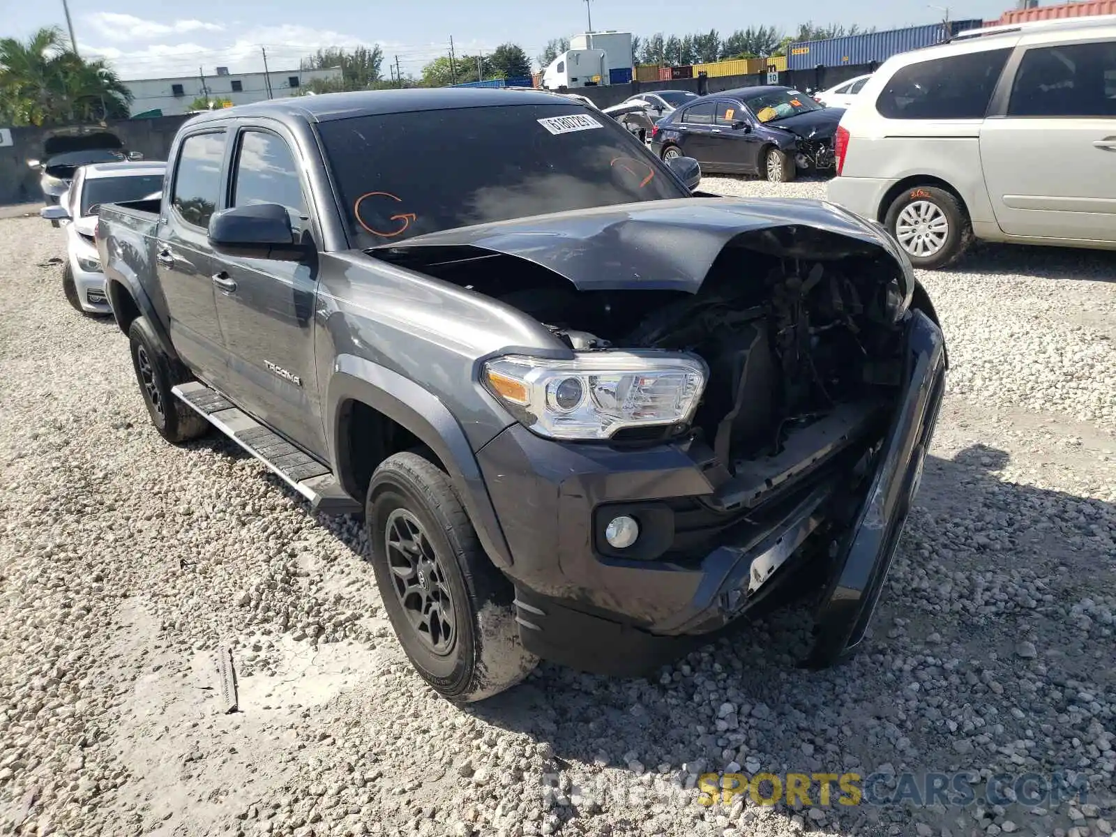 1 Photograph of a damaged car 3TMAZ5CN3KM094387 TOYOTA TACOMA 2019