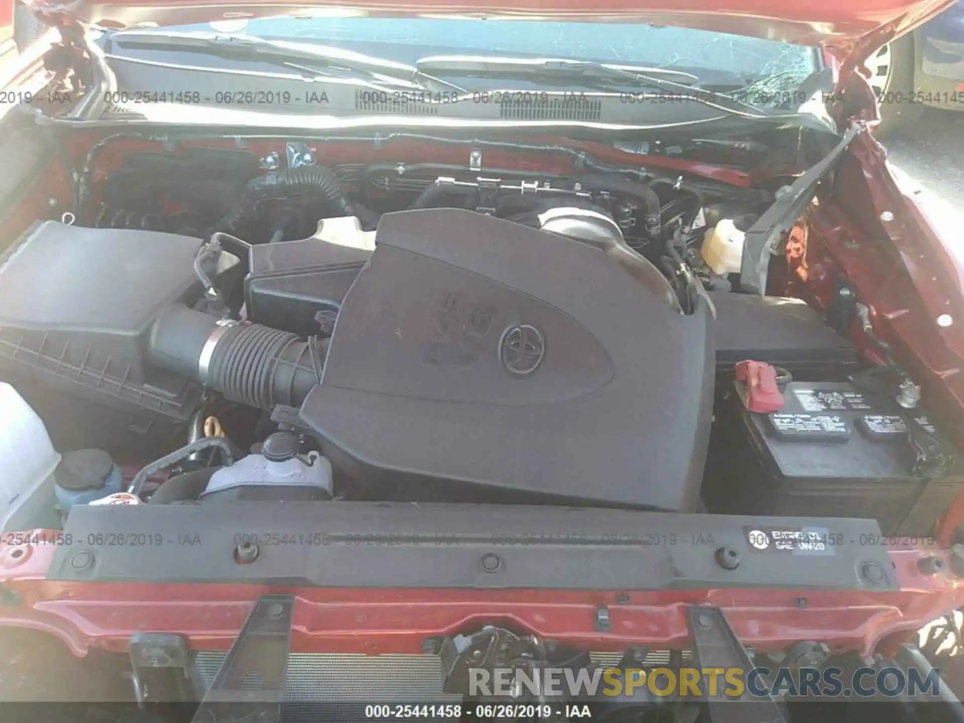 10 Photograph of a damaged car 3TMAZ5CN3KM096835 TOYOTA TACOMA 2019