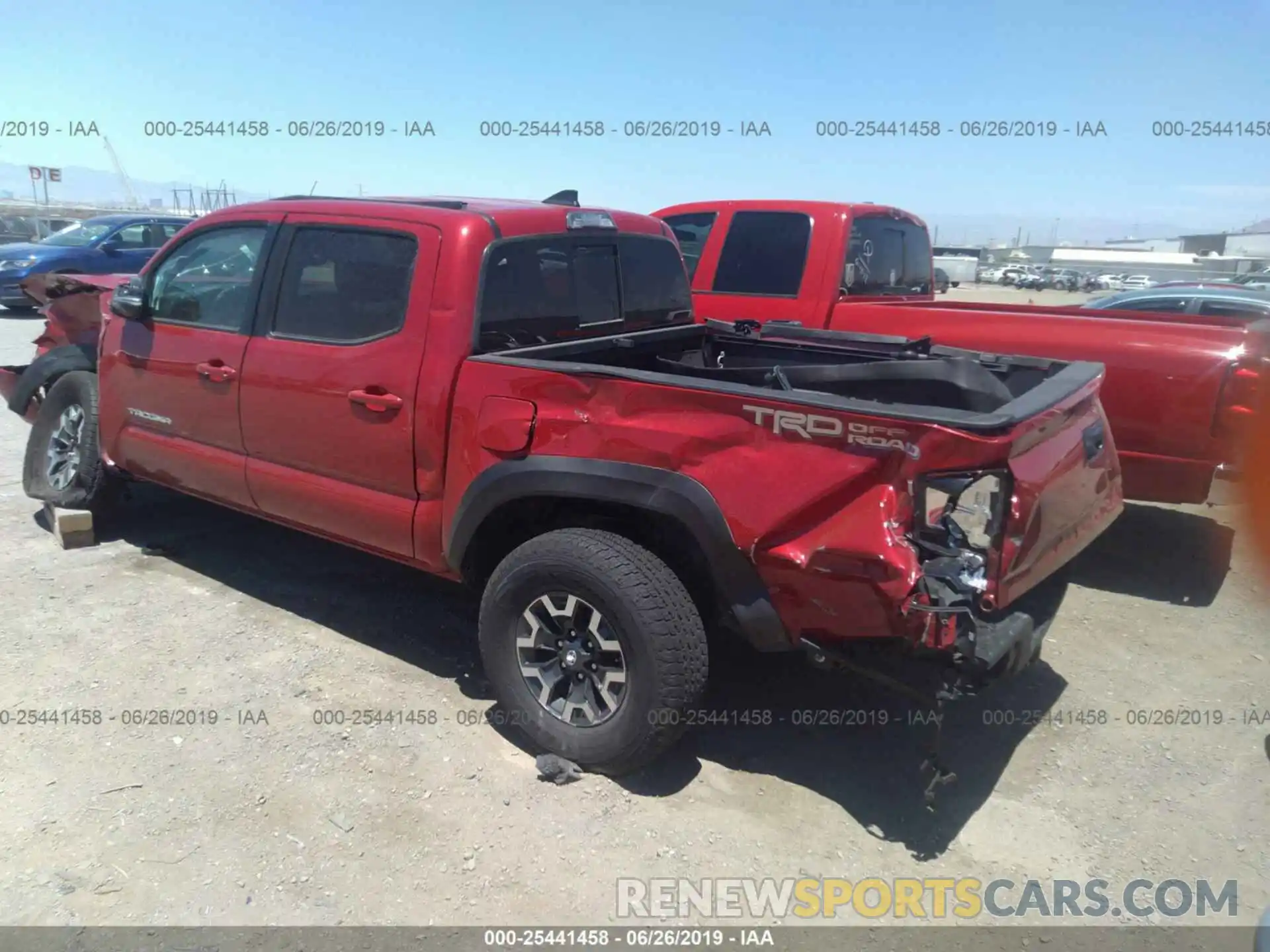 3 Photograph of a damaged car 3TMAZ5CN3KM096835 TOYOTA TACOMA 2019