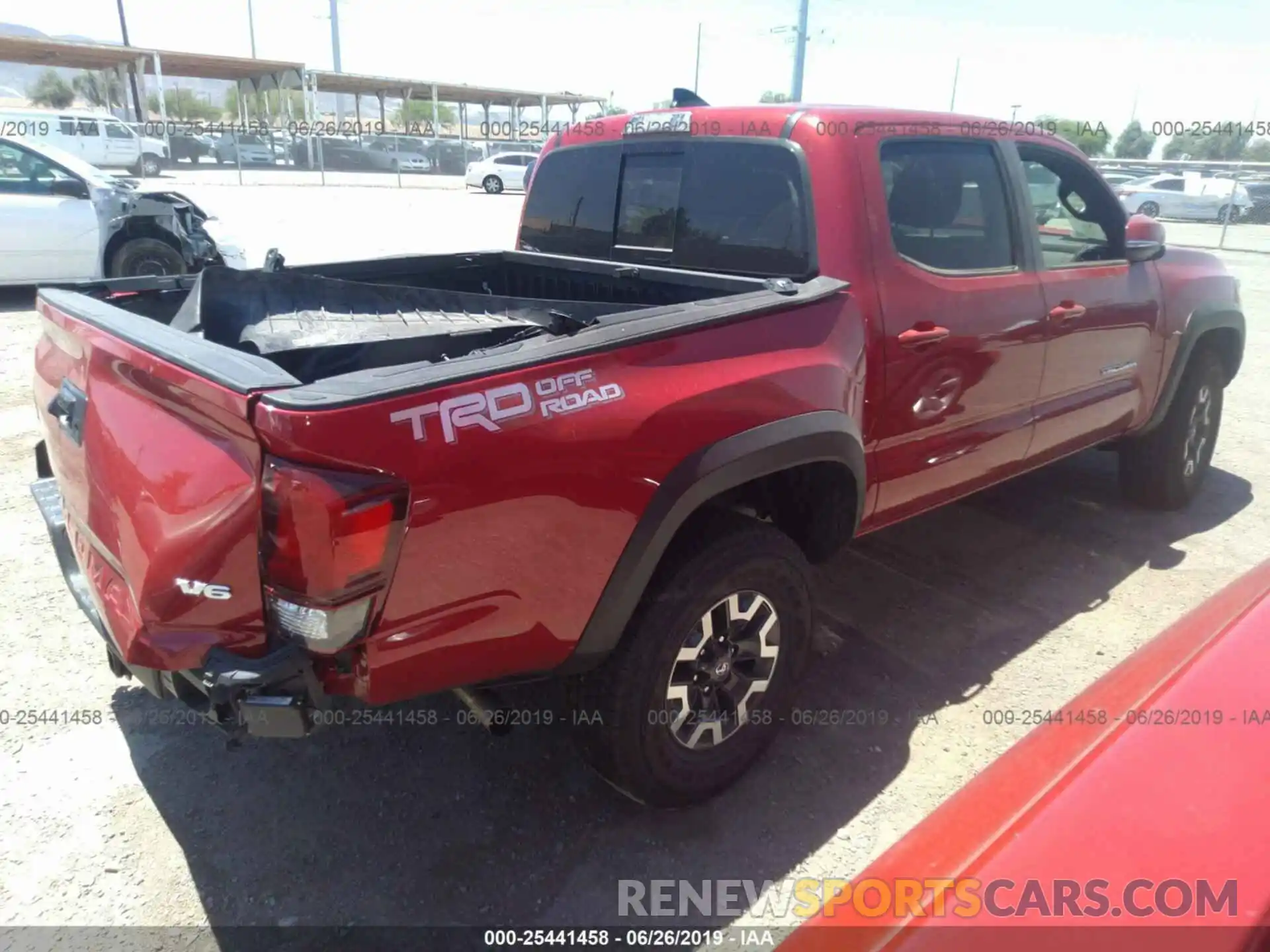 4 Photograph of a damaged car 3TMAZ5CN3KM096835 TOYOTA TACOMA 2019