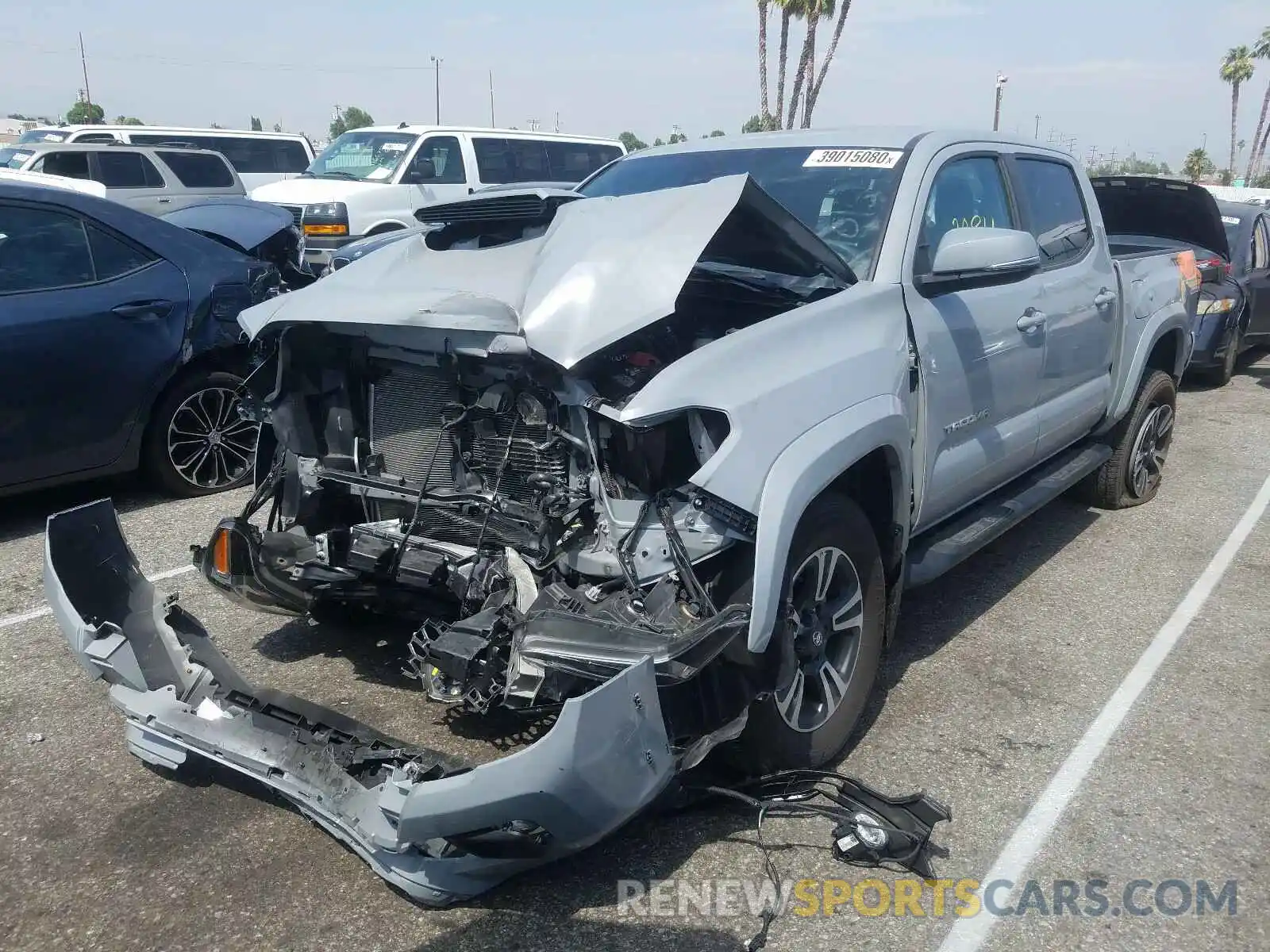 2 Photograph of a damaged car 3TMAZ5CN3KM097337 TOYOTA TACOMA 2019