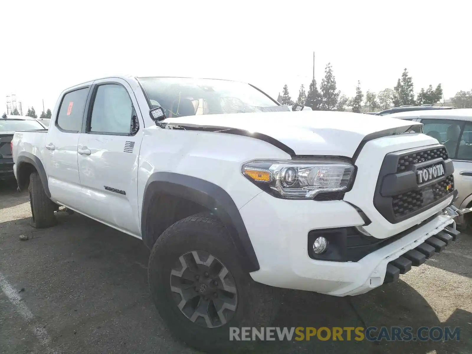 1 Photograph of a damaged car 3TMAZ5CN3KM097662 TOYOTA TACOMA 2019