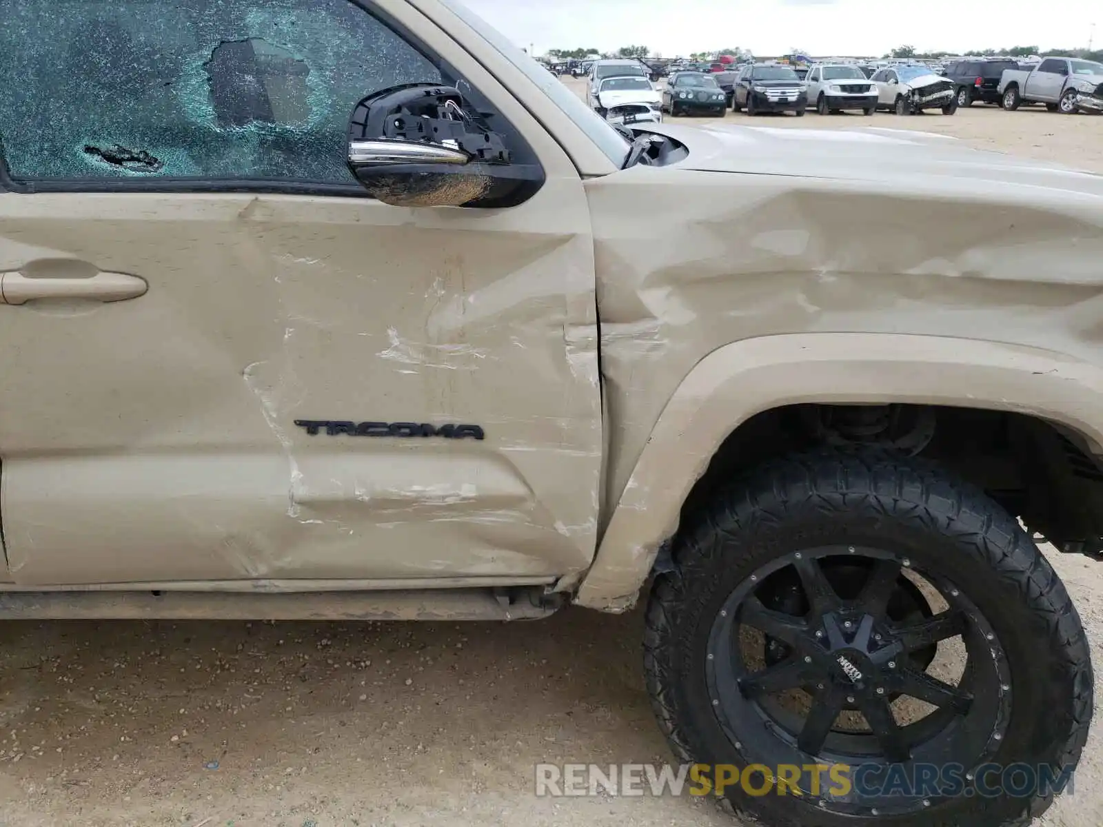 9 Photograph of a damaged car 3TMAZ5CN3KM098584 TOYOTA TACOMA 2019