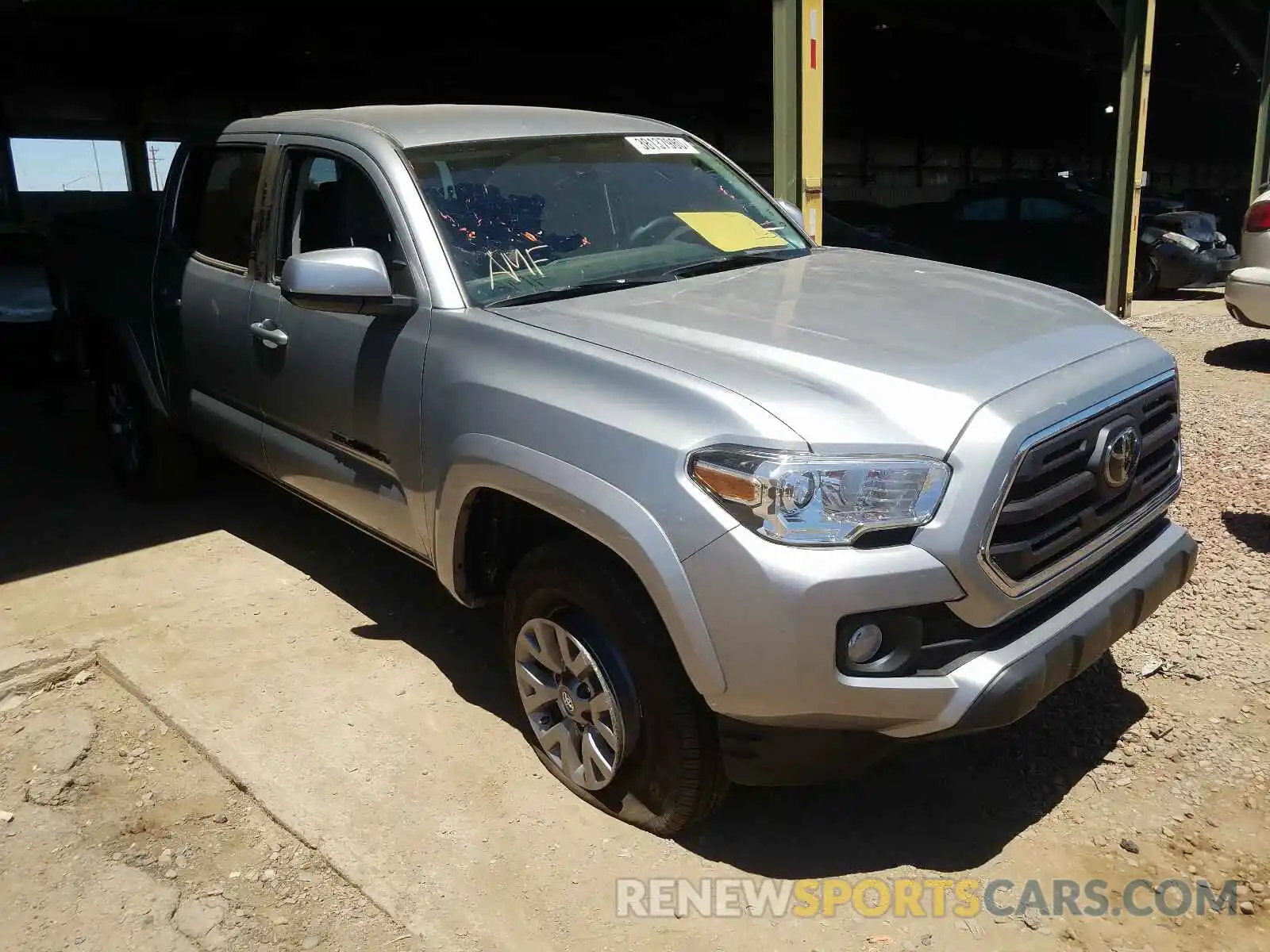 1 Photograph of a damaged car 3TMAZ5CN3KM105095 TOYOTA TACOMA 2019