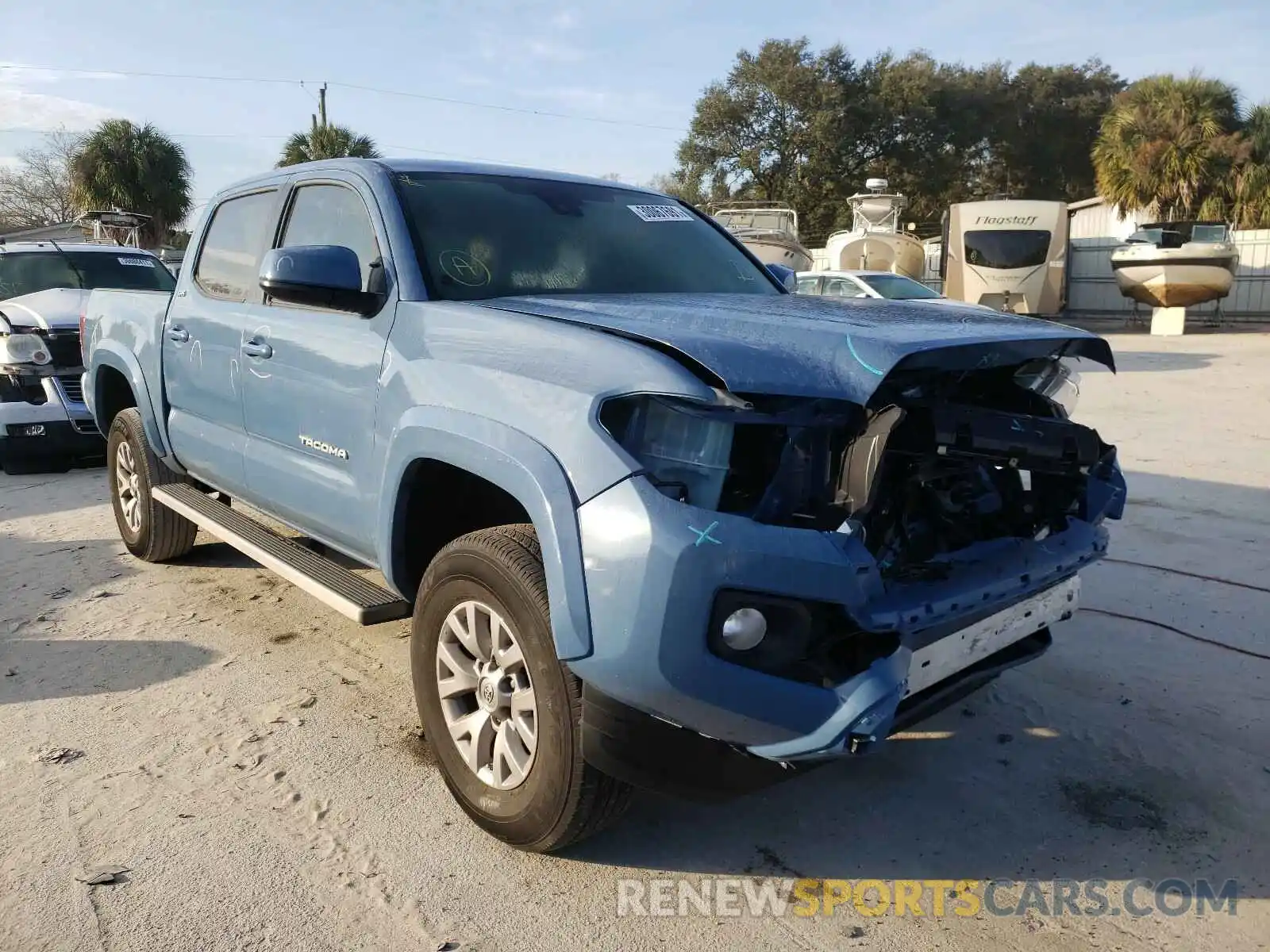 1 Photograph of a damaged car 3TMAZ5CN3KM112242 TOYOTA TACOMA 2019