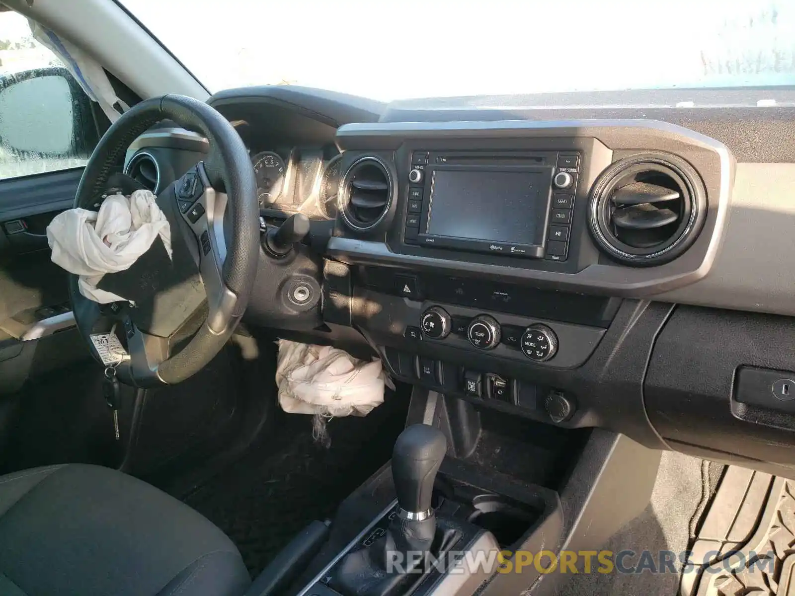 9 Photograph of a damaged car 3TMAZ5CN3KM112242 TOYOTA TACOMA 2019