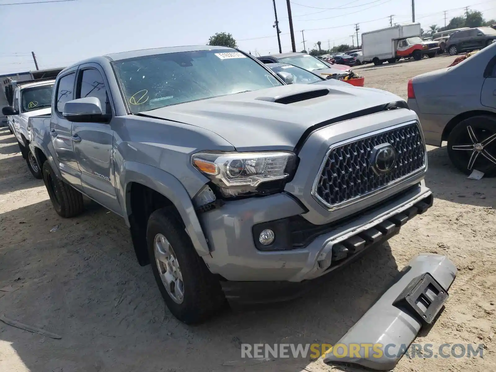 1 Photograph of a damaged car 3TMAZ5CN3KM112595 TOYOTA TACOMA 2019