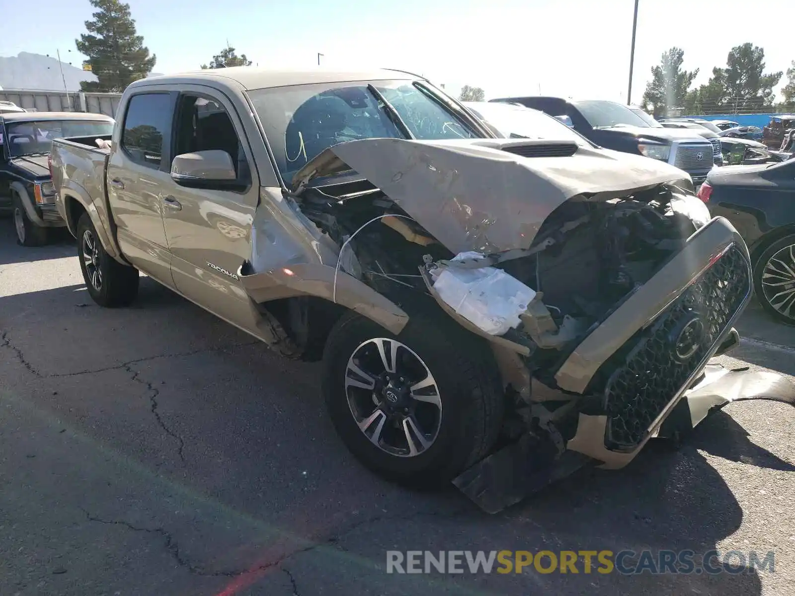 1 Photograph of a damaged car 3TMAZ5CN3KM114265 TOYOTA TACOMA 2019