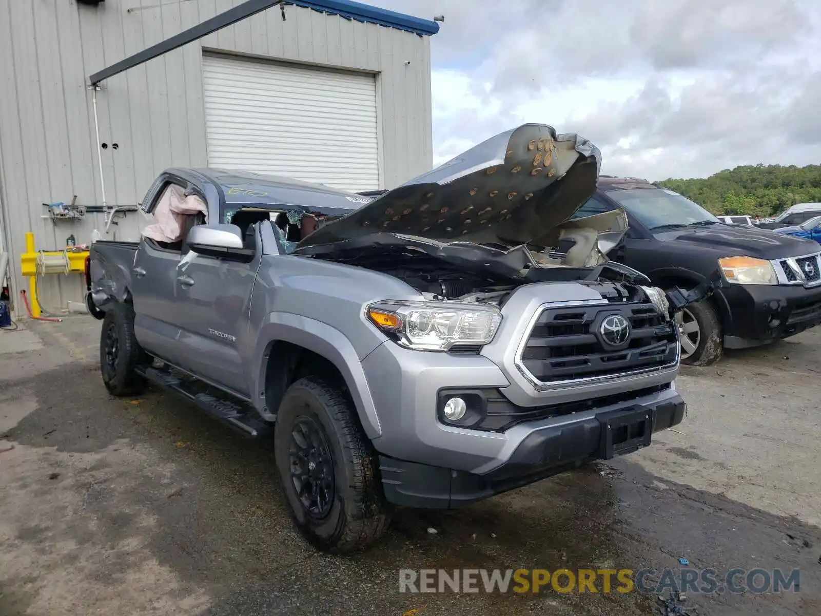 1 Photograph of a damaged car 3TMAZ5CN4KM079462 TOYOTA TACOMA 2019