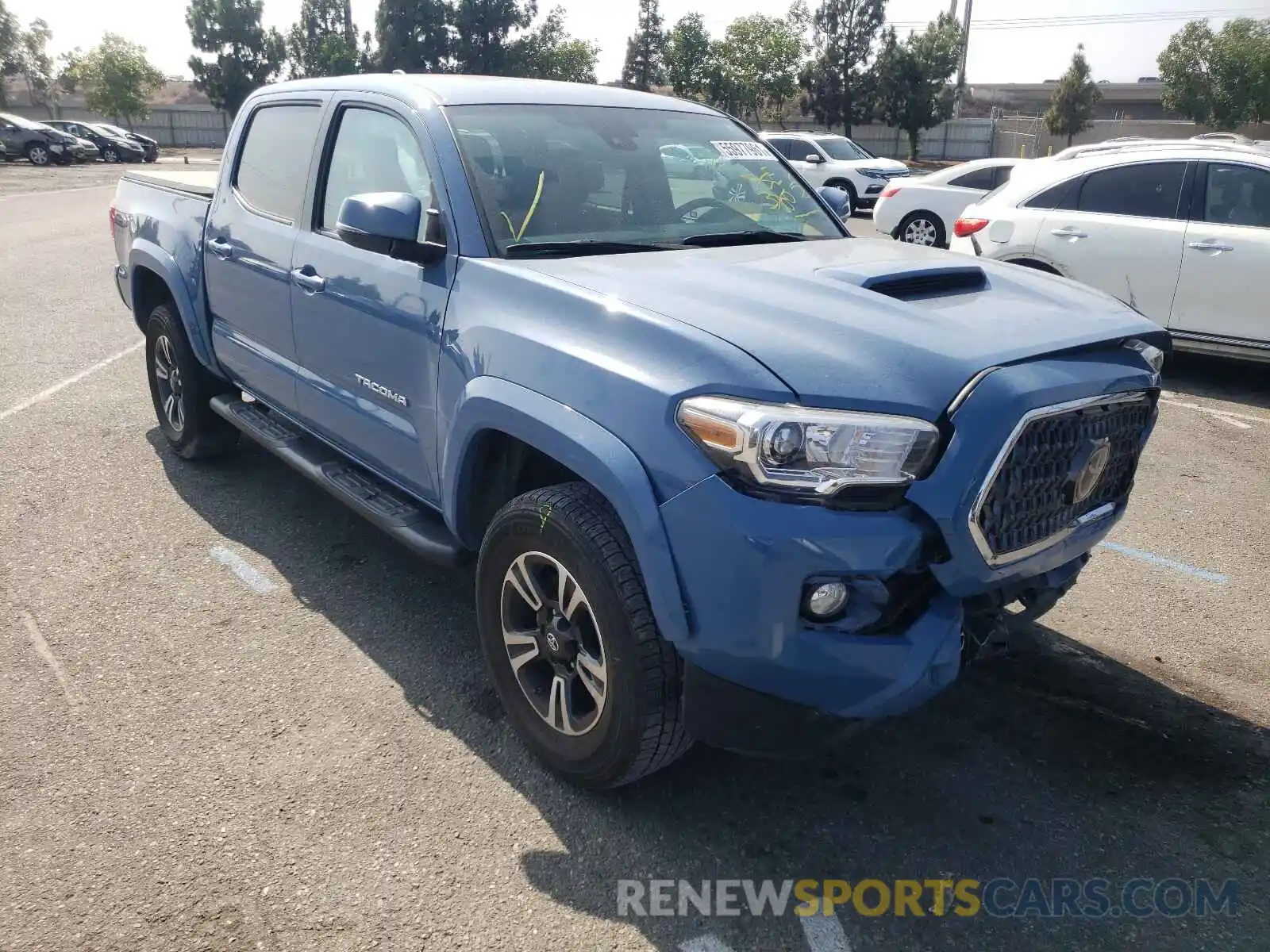 1 Photograph of a damaged car 3TMAZ5CN4KM079963 TOYOTA TACOMA 2019