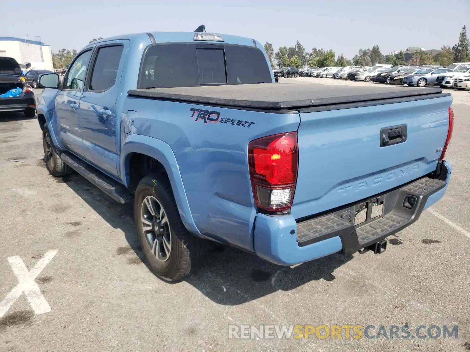 3 Photograph of a damaged car 3TMAZ5CN4KM079963 TOYOTA TACOMA 2019