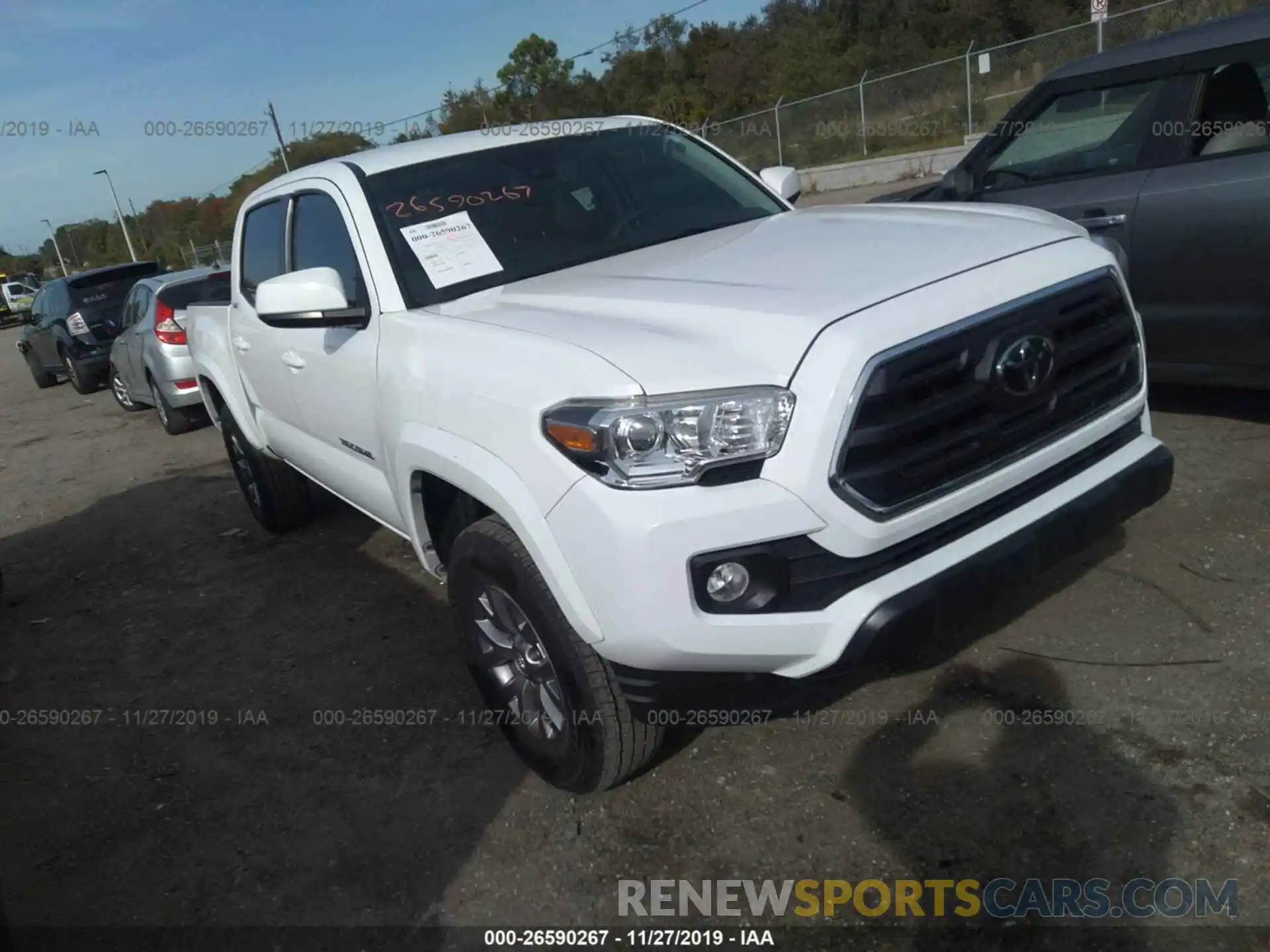 1 Photograph of a damaged car 3TMAZ5CN4KM081020 TOYOTA TACOMA 2019