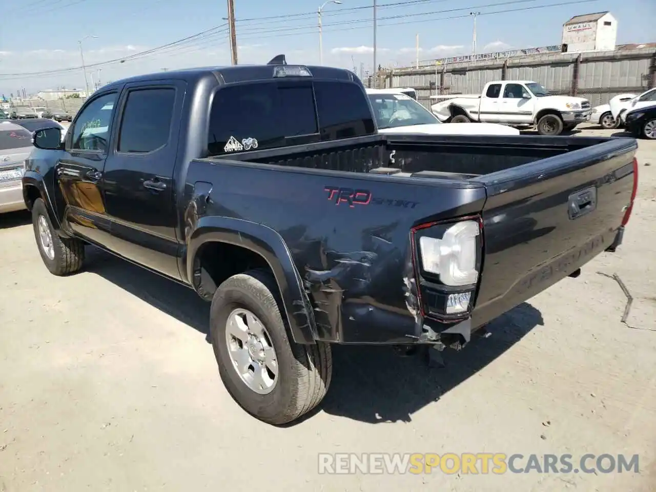 3 Photograph of a damaged car 3TMAZ5CN4KM081048 TOYOTA TACOMA 2019