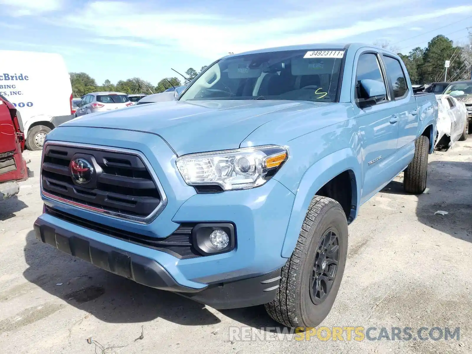 2 Photograph of a damaged car 3TMAZ5CN4KM082104 TOYOTA TACOMA 2019