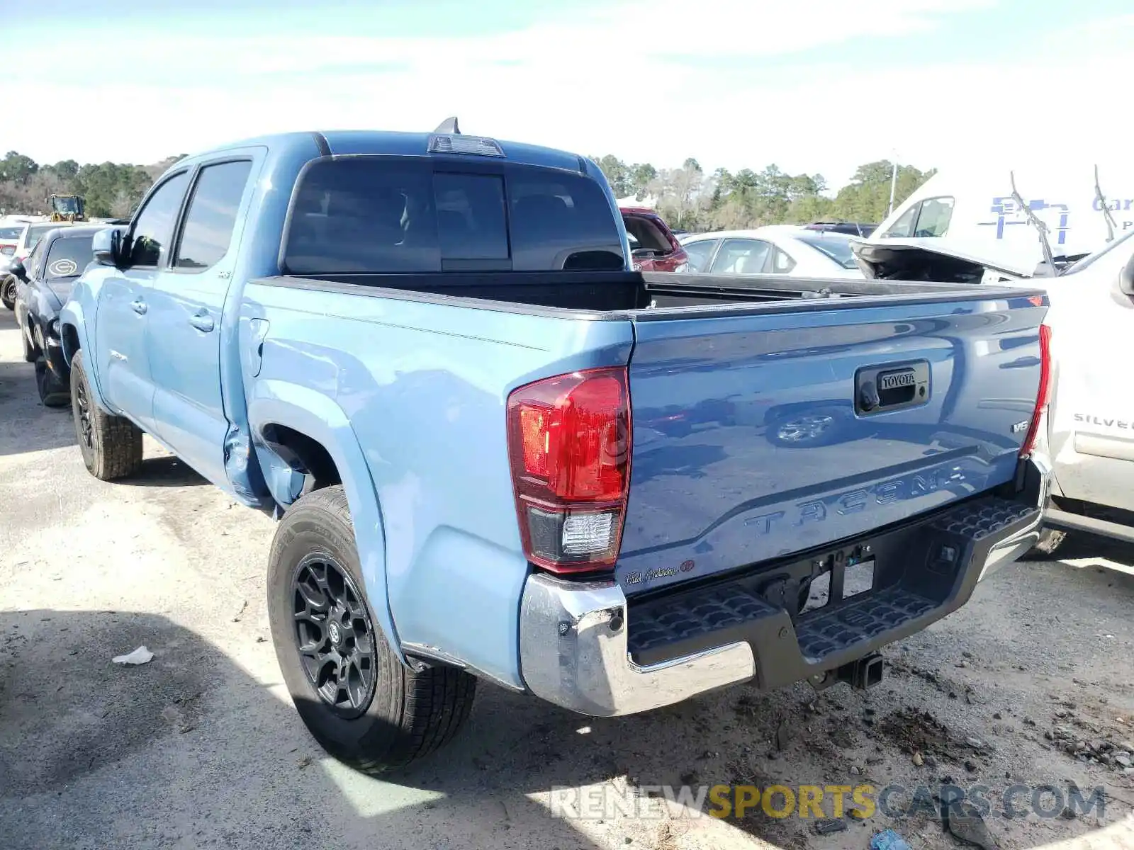 3 Photograph of a damaged car 3TMAZ5CN4KM082104 TOYOTA TACOMA 2019