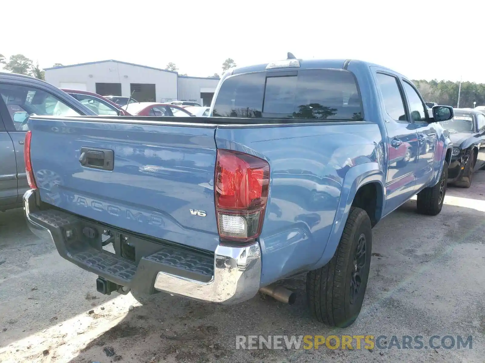 4 Photograph of a damaged car 3TMAZ5CN4KM082104 TOYOTA TACOMA 2019