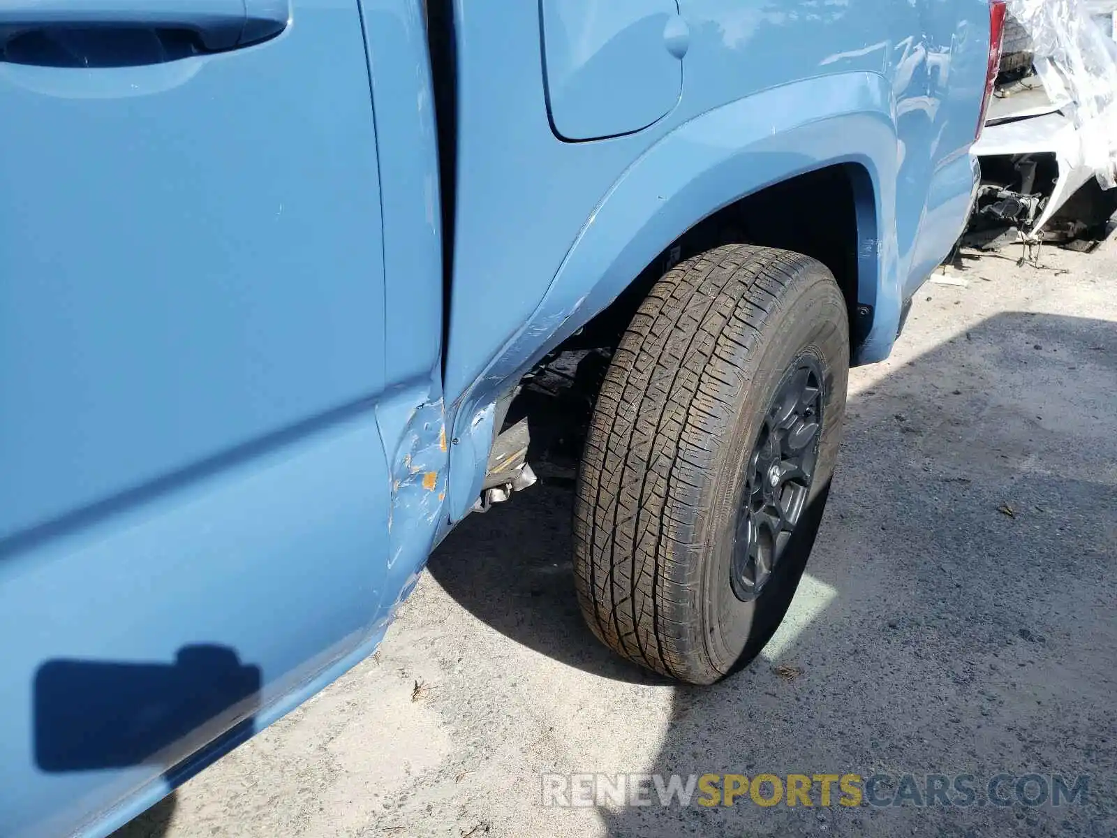 9 Photograph of a damaged car 3TMAZ5CN4KM082104 TOYOTA TACOMA 2019