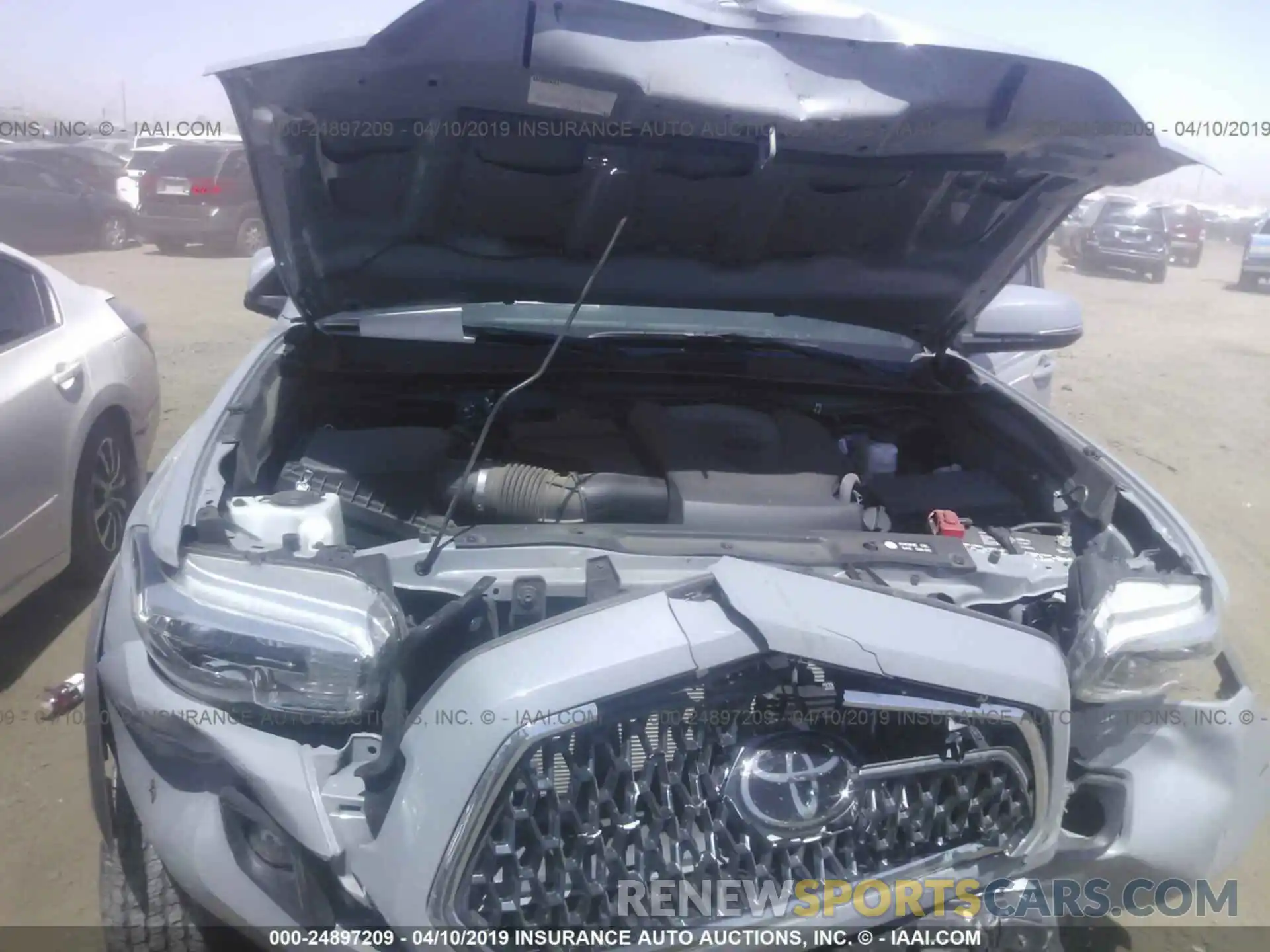 10 Photograph of a damaged car 3TMAZ5CN4KM083527 TOYOTA TACOMA 2019