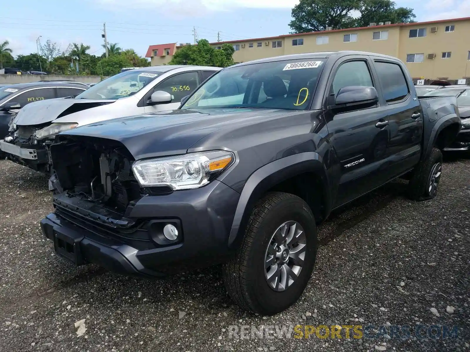 2 Photograph of a damaged car 3TMAZ5CN4KM087125 TOYOTA TACOMA 2019