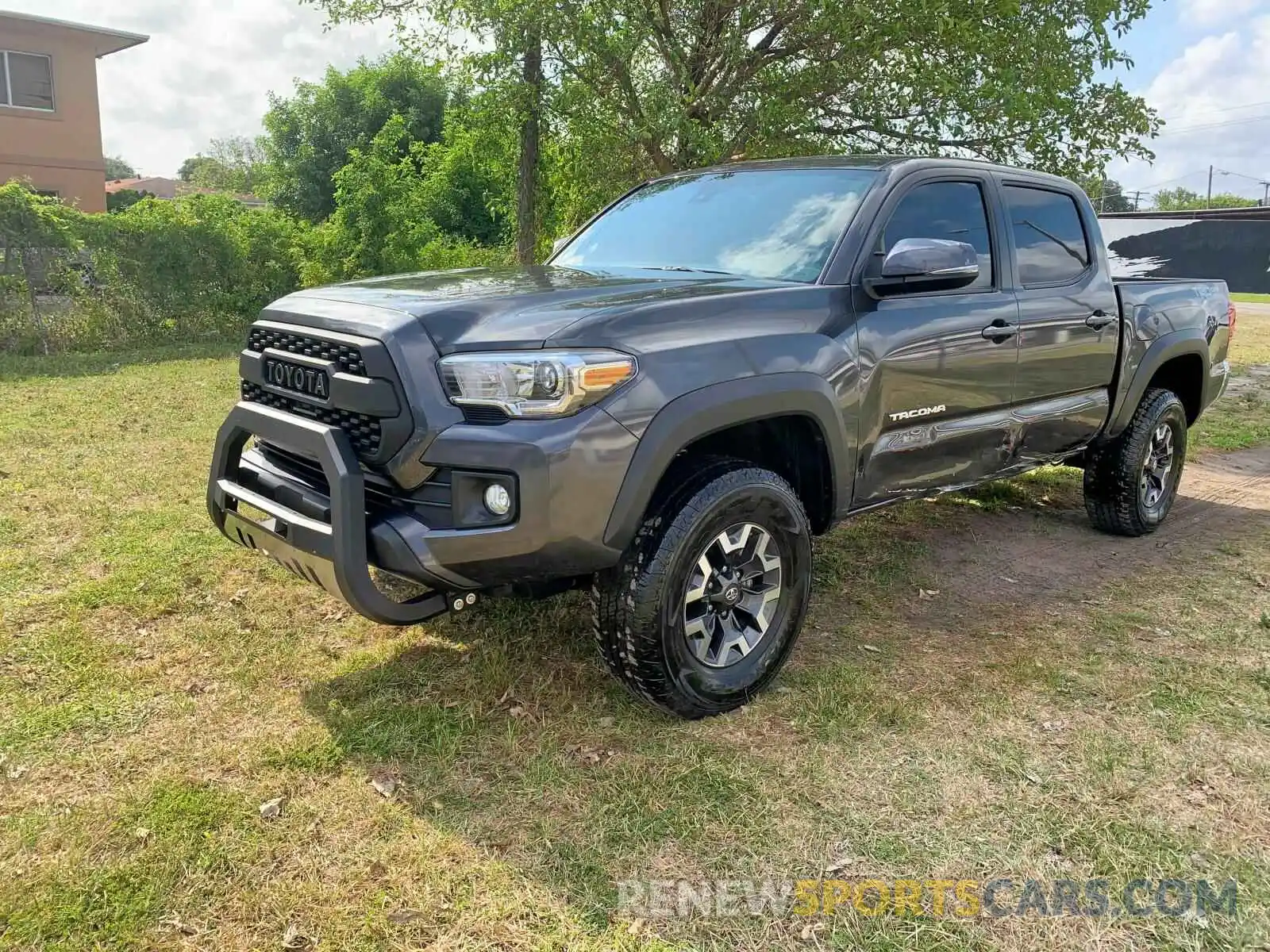 2 Photograph of a damaged car 3TMAZ5CN4KM087237 TOYOTA TACOMA 2019