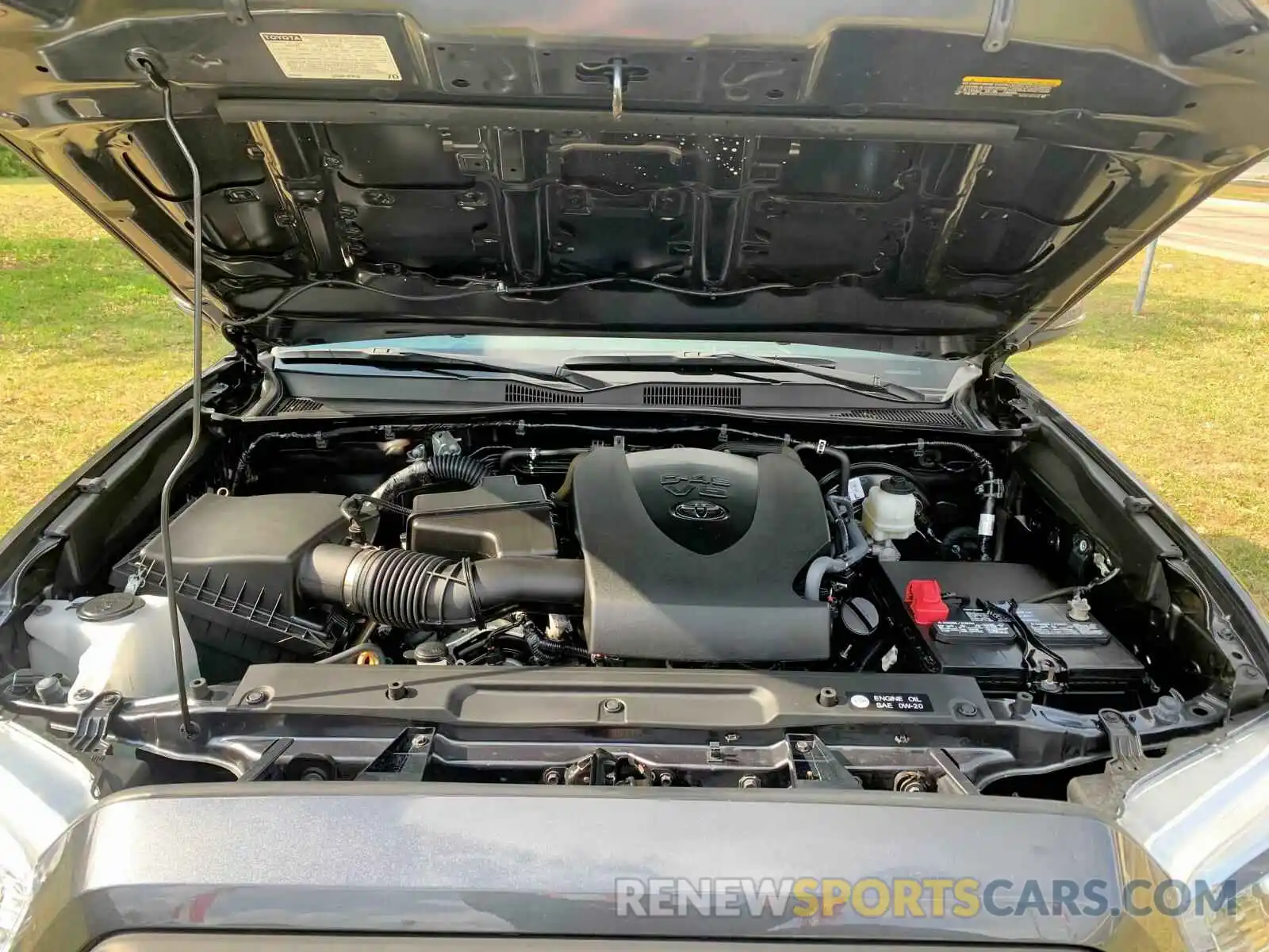 7 Photograph of a damaged car 3TMAZ5CN4KM087237 TOYOTA TACOMA 2019