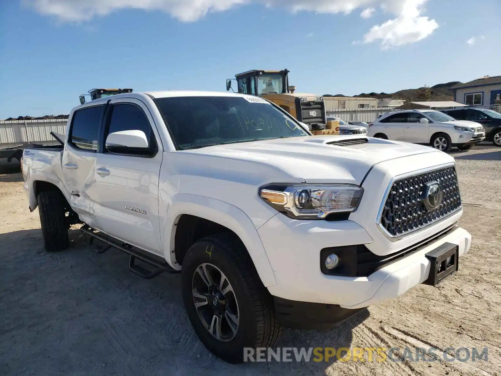 1 Фотография поврежденного автомобиля 3TMAZ5CN4KM087903 TOYOTA TACOMA 2019