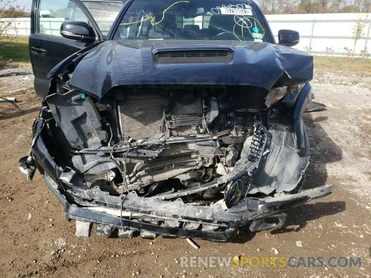 9 Photograph of a damaged car 3TMAZ5CN4KM088503 TOYOTA TACOMA 2019