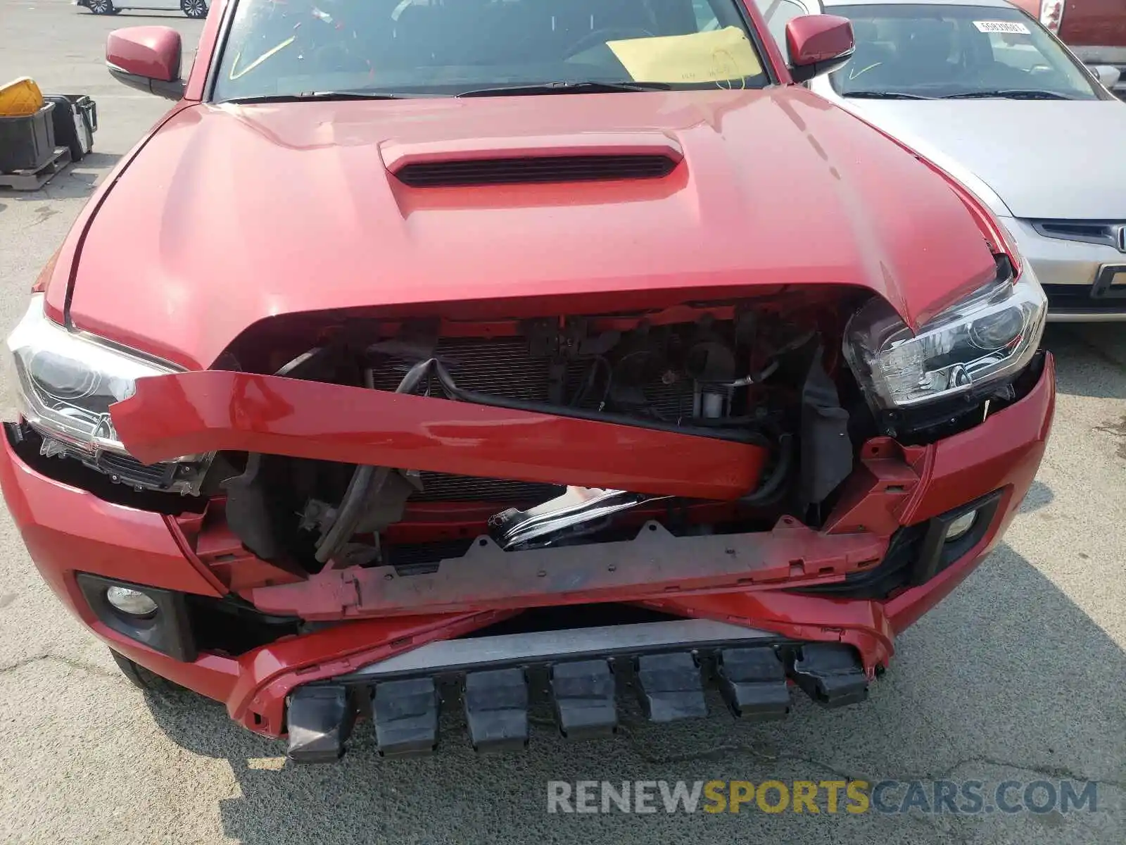 7 Photograph of a damaged car 3TMAZ5CN4KM090316 TOYOTA TACOMA 2019