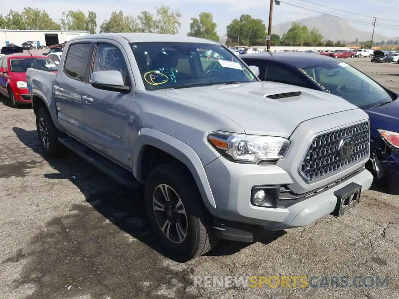 1 Photograph of a damaged car 3TMAZ5CN4KM091272 TOYOTA TACOMA 2019