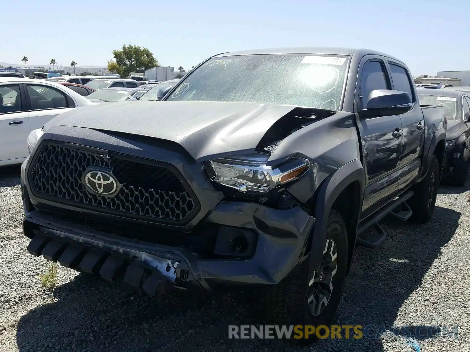 2 Photograph of a damaged car 3TMAZ5CN4KM091790 TOYOTA TACOMA 2019