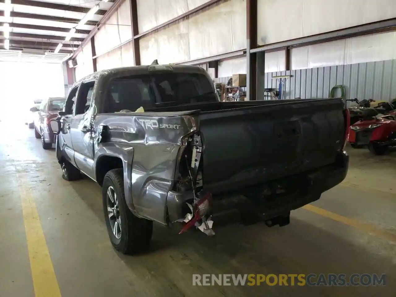 3 Photograph of a damaged car 3TMAZ5CN4KM091935 TOYOTA TACOMA 2019