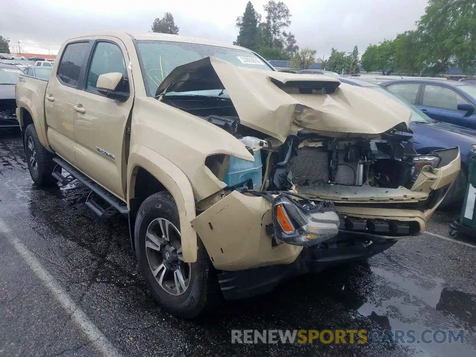 1 Photograph of a damaged car 3TMAZ5CN4KM091983 TOYOTA TACOMA 2019