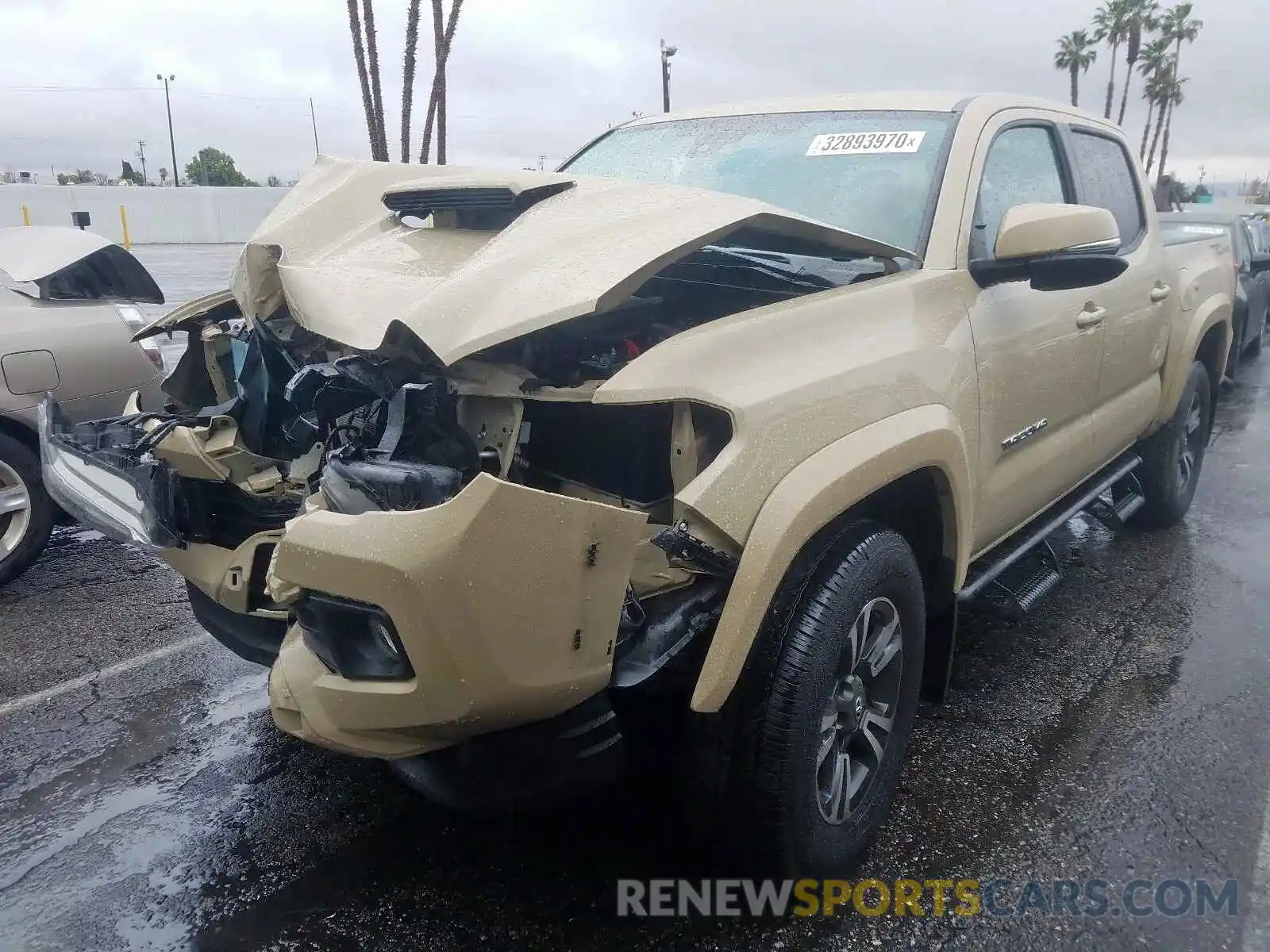 2 Photograph of a damaged car 3TMAZ5CN4KM091983 TOYOTA TACOMA 2019