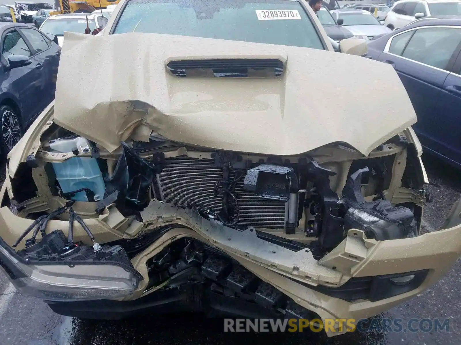 7 Photograph of a damaged car 3TMAZ5CN4KM091983 TOYOTA TACOMA 2019